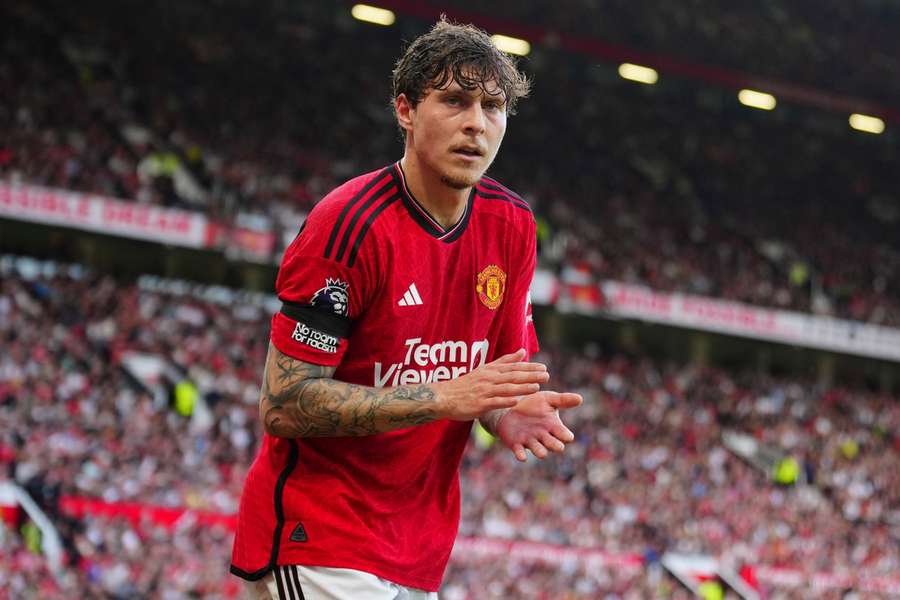 Victor Lindelof 